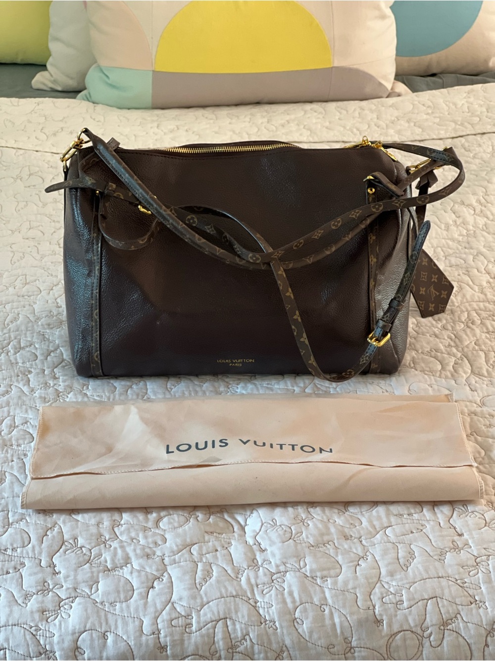 Louis Vuitton Express MM